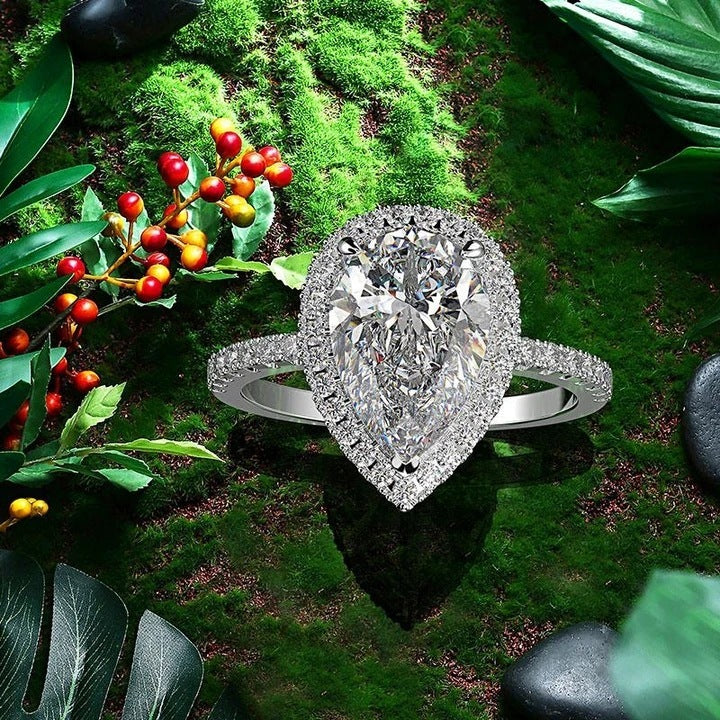 Women's Fashion Drop Shaped Zircon Wedding Rings