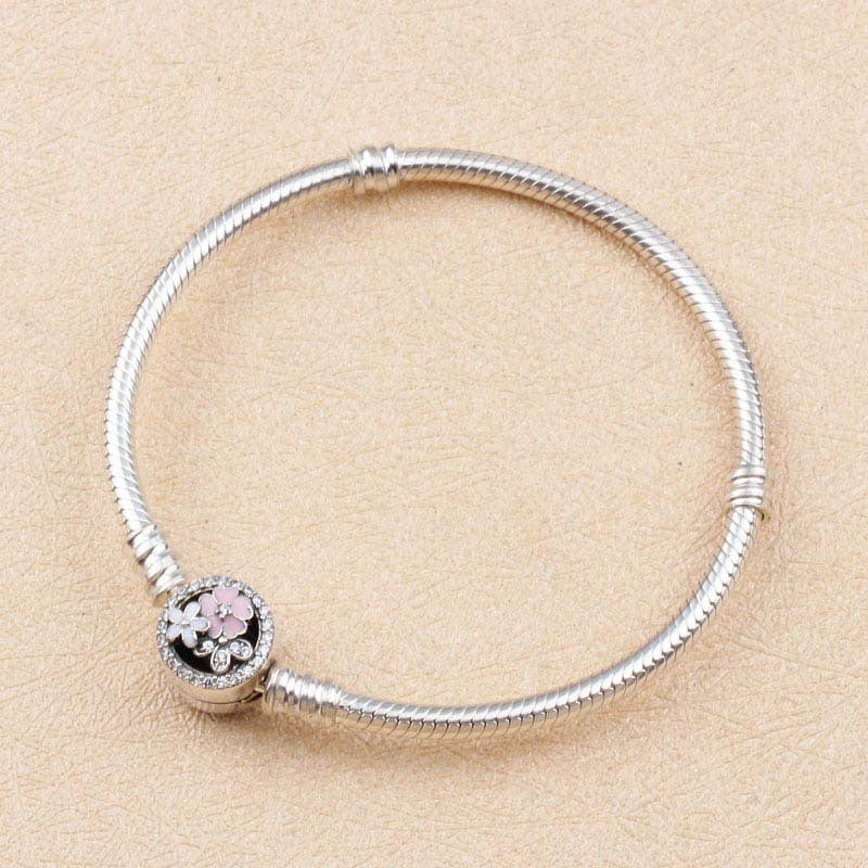 S925 sterling silver fashion personality European and American bracelets Magnolia snake bone chain free DIY beaded pendant sterling silver jewelry