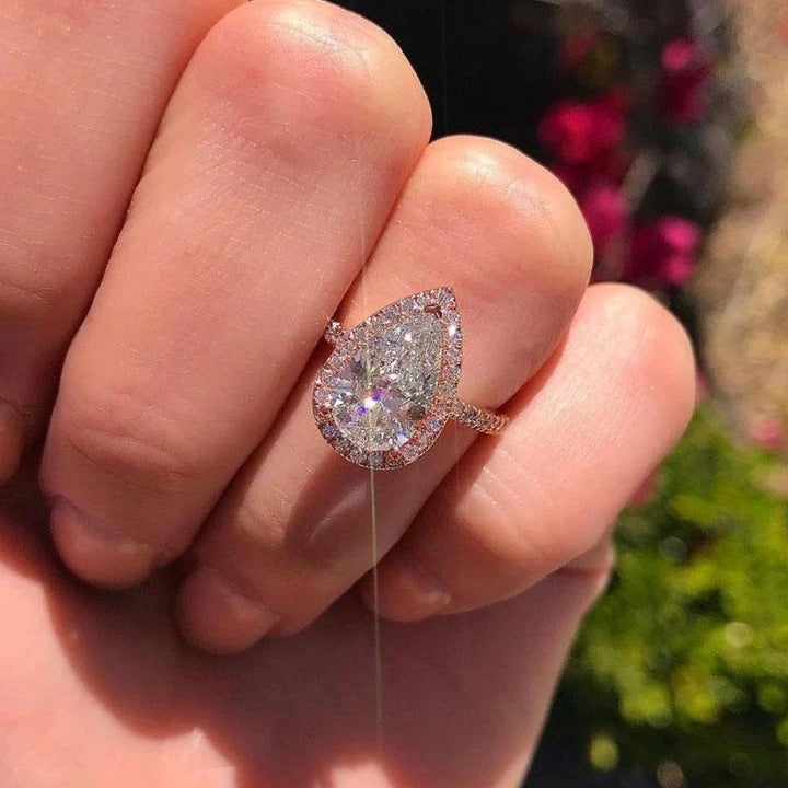 Women's Fashion Drop Shaped Zircon Wedding Rings